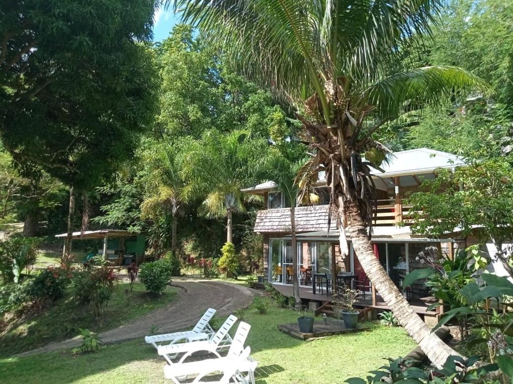 Huahine Manta Lodge Avec 4X4 Optionnel Haapu Exterior photo